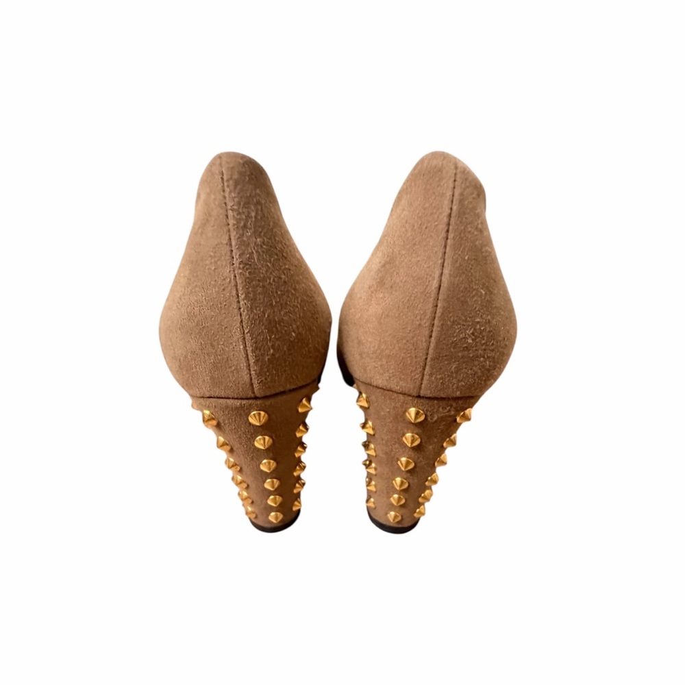 Gucci Women's Tan Suede Round-Toe Pumps - Picture 11 of 11